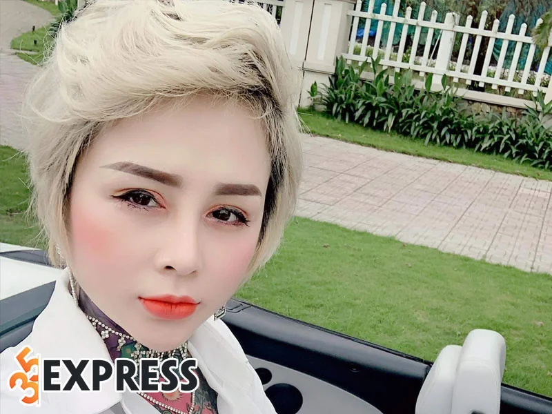 dao-chile-hot-girl-cung-voi-nhung-hinh-xam-1-35express