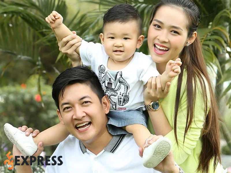 diep-bao-ngoc-bi-mat-ly-hon-voi-thanh-dat-35express