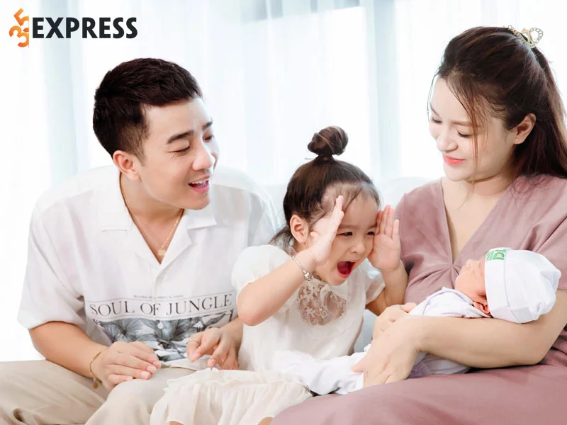 doi-tu-cua-nu-dien-vien-ngoc-anh-berry-35express