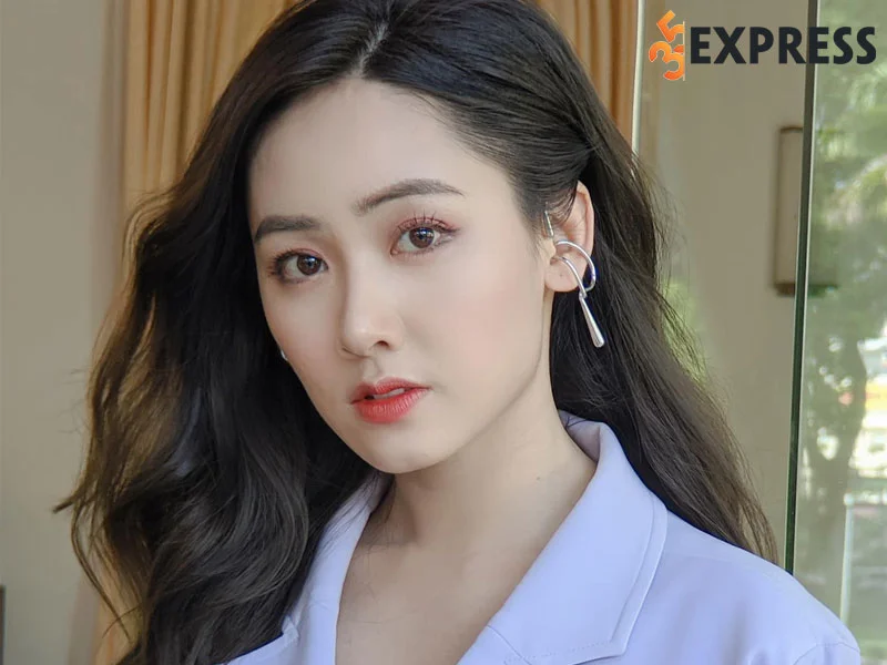 hanh-trinh-su-nghiep-cua-dien-vien-truc-may-35express