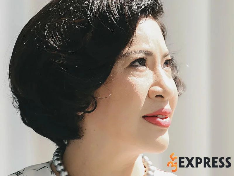 hanh-trinh-su-nghiep-cua-doanh-nhan-le-hoai-anh-3-35express