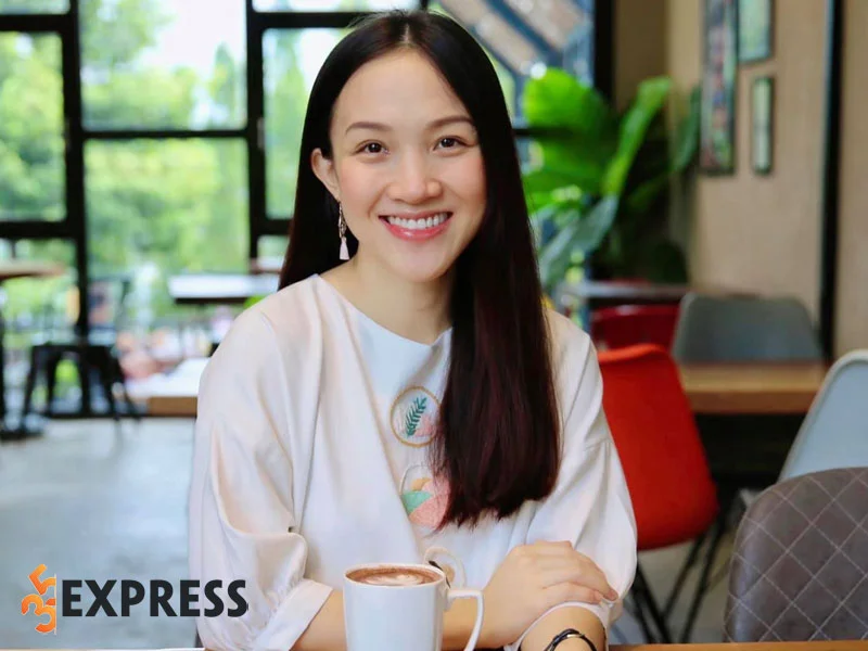 hanh-trinh-su-nghiep-cua-nu-ca-si-xinh-dep-thai-ngoc-bich-2-35express