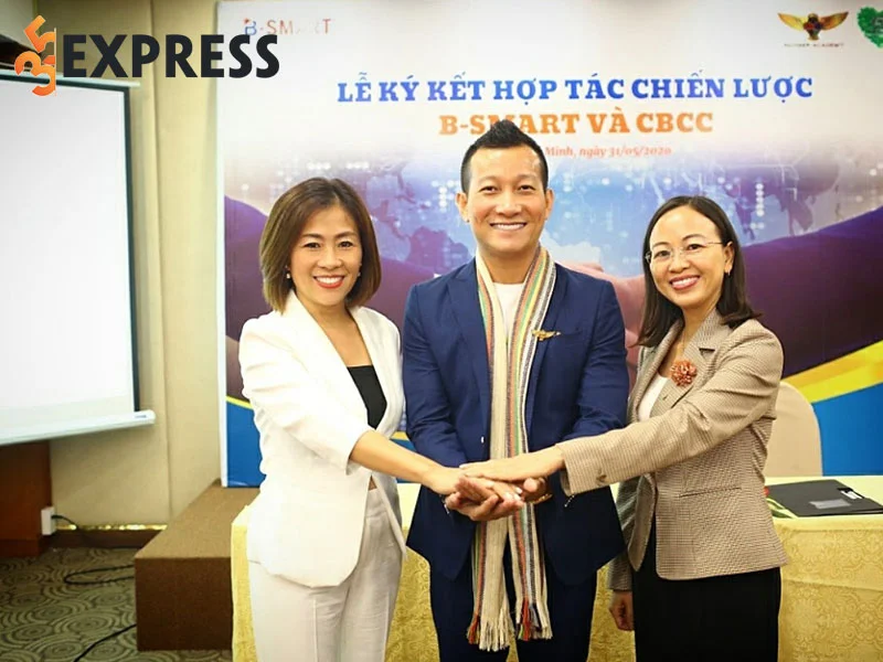 hanh-trinh-su-nghiep-cua-tran-quoc-phuc-1-35express