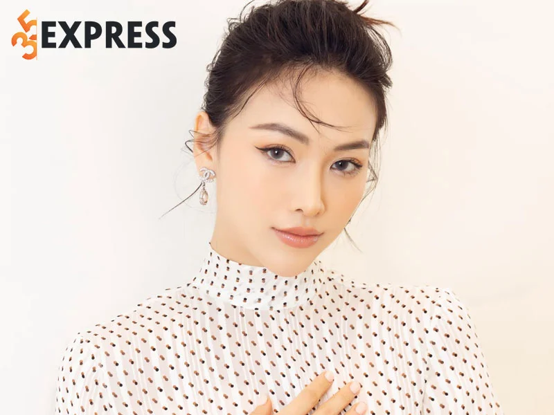 hoa-hau-phuong-khanh-xuat-hien-sau-phau-thuat-tham-my-35express