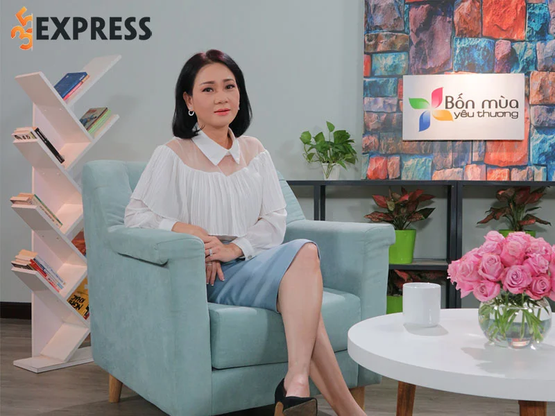 hoang-trinh-ket-hon-tinh-dau-va-hon-nhan-ngap-tran-hanh-phuc-1-35express