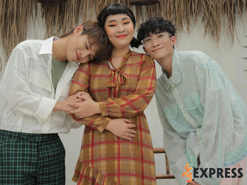 hua-nhat-khanh-uyen-tro-thanh-nguoi-dung-cac-doan-phim-ngan-1-35express