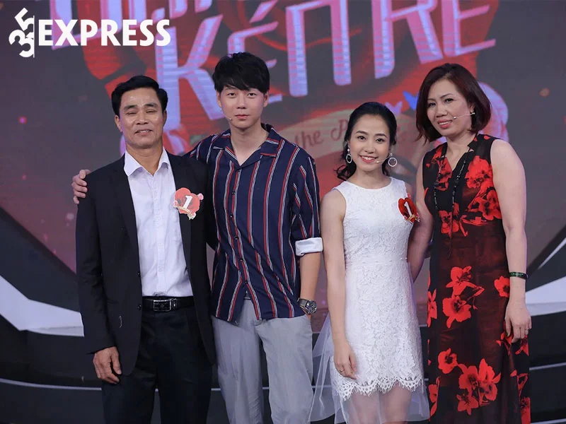 kieu-trang-ket-doi-cung-le-duc-trong-chuong-trinh-dai-chien-ken-re-35express