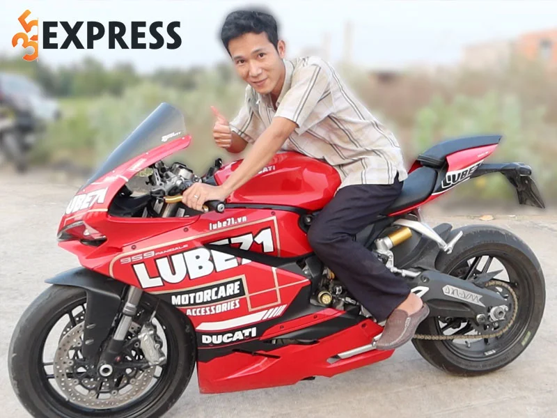 lam-vlog-la-ai-1-35express