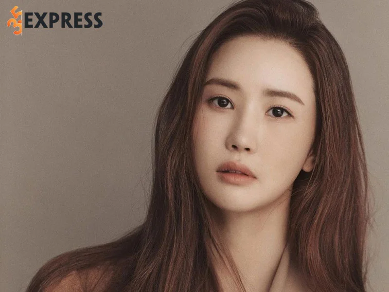 lee-da-hae-la-ai-1-35express