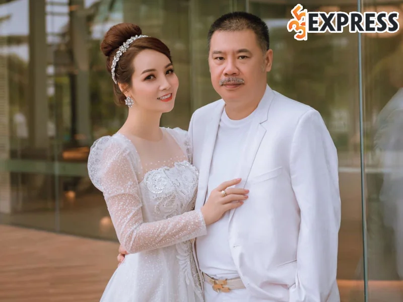 mai-thu-huyen-he-lo-cuoc-song-hon-nhan-ben-ong-xa-dai-gia-kin-tieng-35express