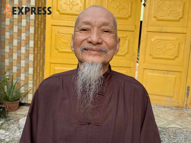 moi-quan-he-giua-cao-thi-cuc-va-le-tung-van-35express