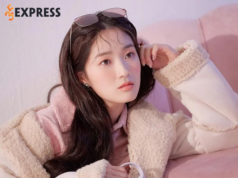nhung-hinh-anh-dep-ngat-ngay-cua-kim-hye-yoon-4-35express