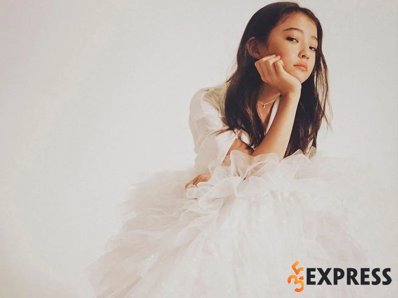 nhung-hinh-anh-xinh-dep-cua-nguoi-mau-nhi-xinh-nhat-the-gioi-ella-gross-2-35express