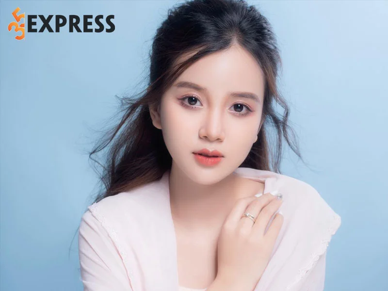 nhung-thanh-cong-cua-hot-girl-nguyen-ngoc-anh-35express