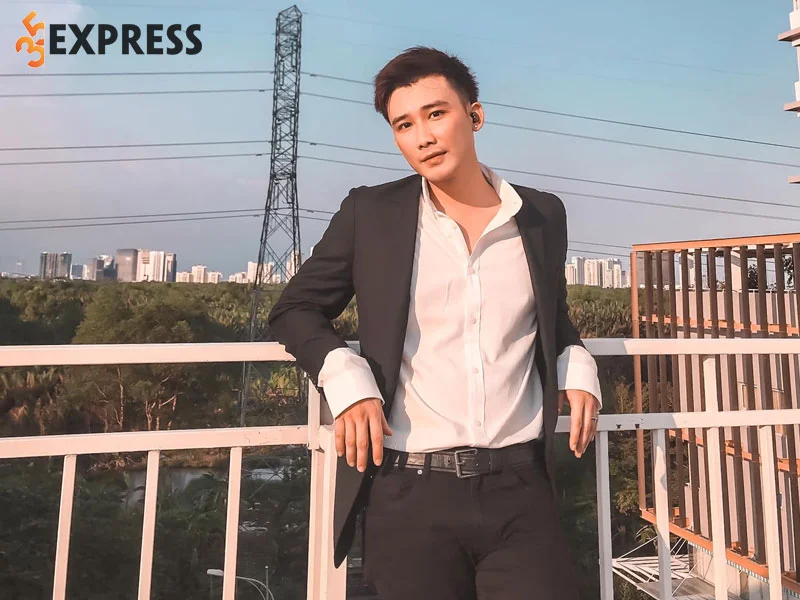 su-nghiep-cua-nam-ca-si-chi-thien-2-35express