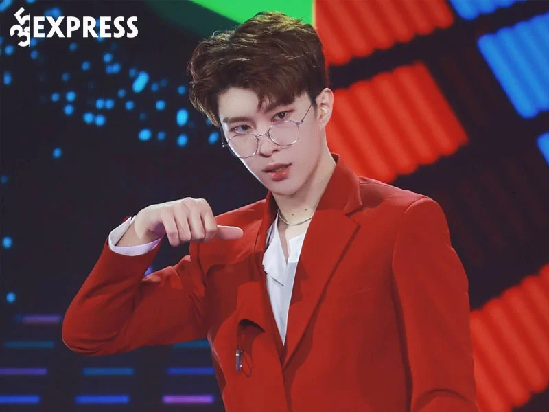su-nghiep-cua-nam-ca-si-pham-thua-thua-2-35express
