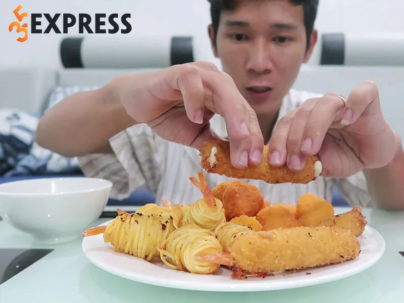 su-nghiep-tro-thanh-youtuber-so-huu-trieu-sub-lam-vlog-35express