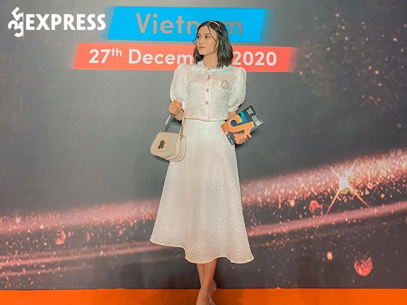 thao-huong-co-giao-tre-gay-sot-cong-dong-mang-tiktok-35express