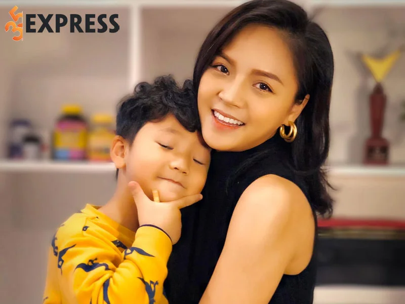 thu-quynh-va-song-gio-lum-xum-ly-hon-voi-chi-nhan-35express