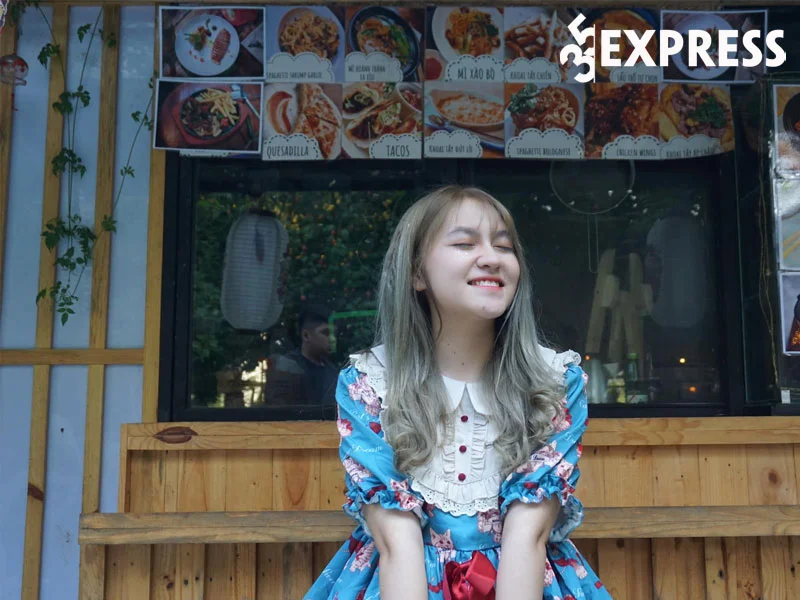 tieu-su-ly-lich-cua-co-ngan-tv-35express
