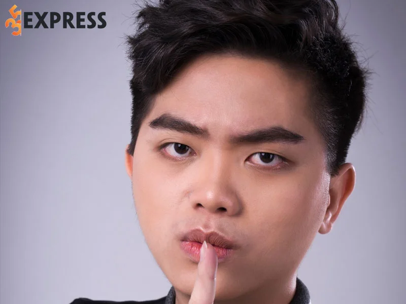 tom-tat-chi-tiet-tieu-su-ly-lich-ve-cuong-7-nui-35express