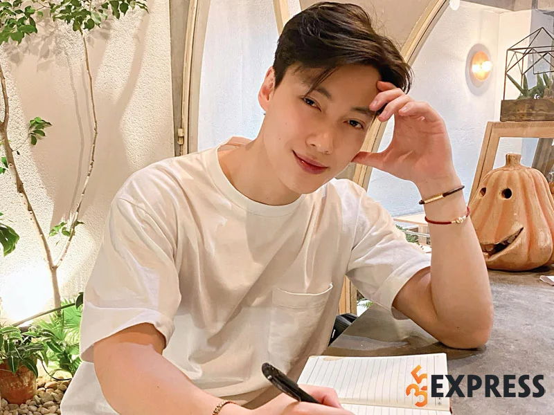 tom-tat-tieu-su-ly-lich-ve-alan-pham-35express