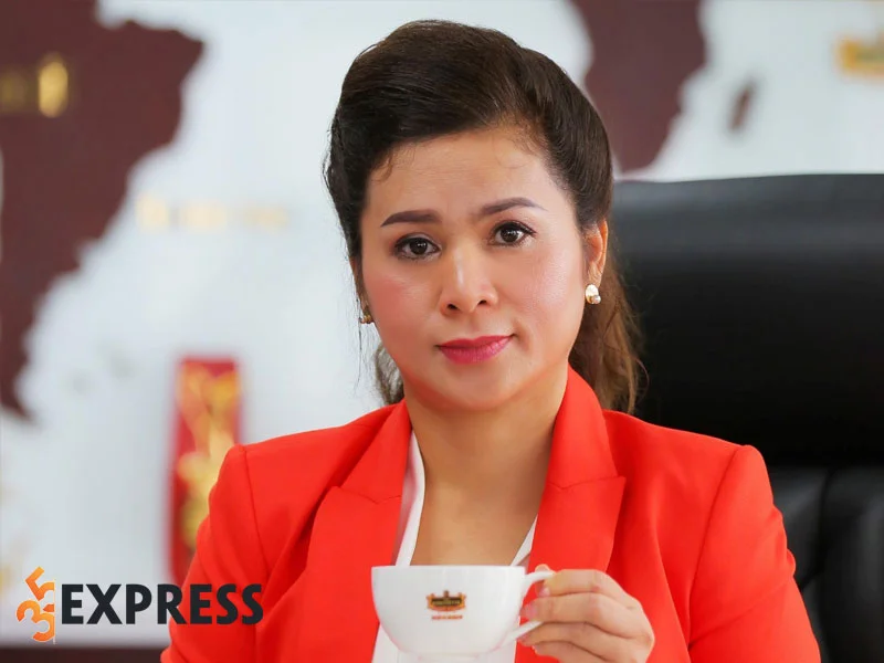 tom-tat-tieu-su-ly-lich-ve-nu-doanh-nhan-le-hoang-diep-thao-35express