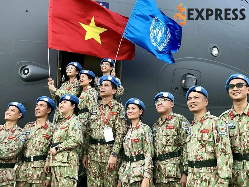 trung-ta-do-anh-lam-nhiem-vu-gin-giu-hoa-binh-lien-hop-quoc-35express