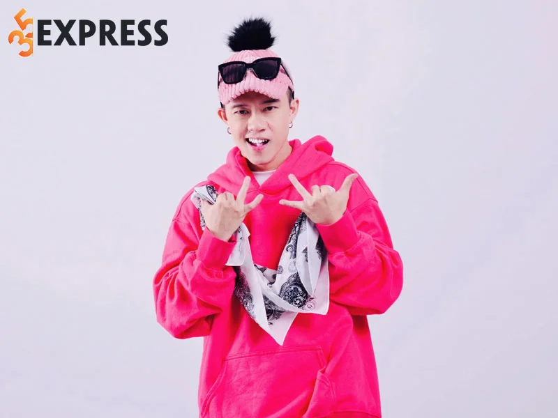 young-uno-tai-xuat-lang-nhac-viet-sau-10-nam-vang-bong-35express