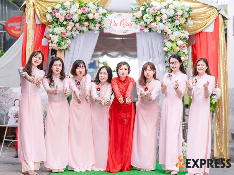 ao-dai-bung-qua-mau-pastel-35express