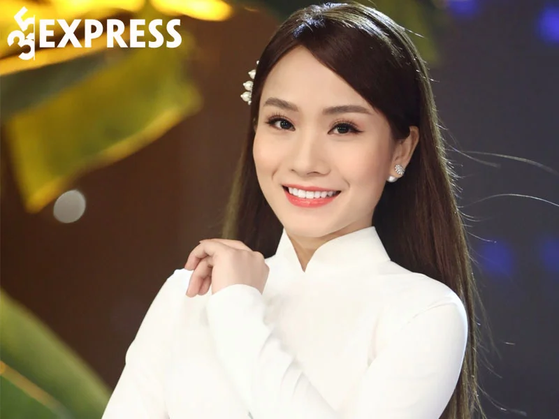 ca-si-ho-phuong-lien-la-ai-1-35express