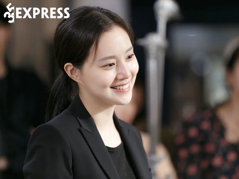 con-duong-su-nghiep-cua-ngoc-nu-man-anh-han-moon-chae-won-1-35express
