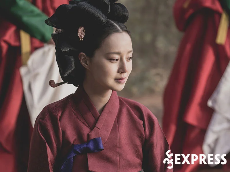con-duong-su-nghiep-cua-ngoc-nu-man-anh-han-moon-chae-won-3-35express