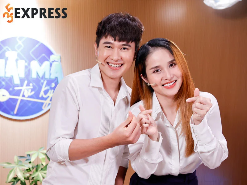 cuoc-song-cua-dien-vien-thao-trang-khi-tai-hon-voi-ban-trai-kem-8-tuoi-1-35express