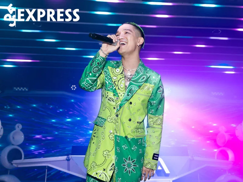 cuong-seven-hanh-trinh-nghe-thuat-khong-may-noi-bat-2-35express