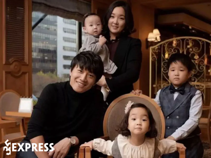 doi-tu-cua-nam-dien-vien-cha-tae-hyun-va-vo-35express