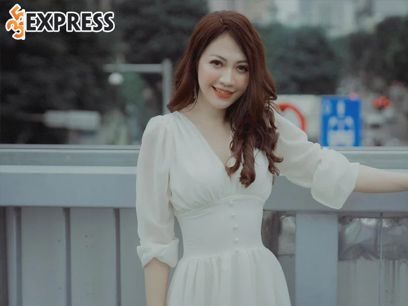 hanh-trinh-su-nghiep-cua-hot-girl-ngan-lee-35express