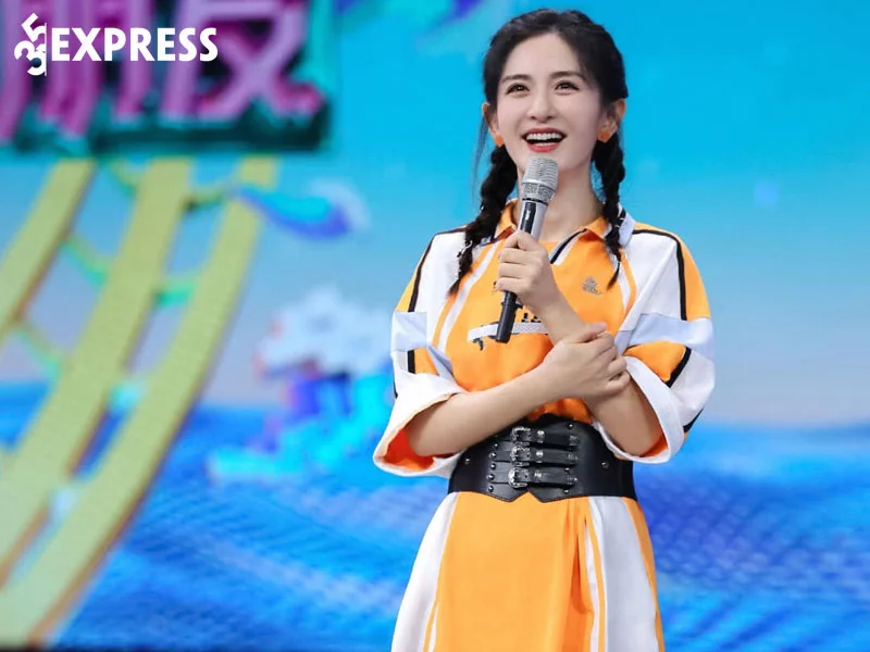 hanh-trinh-su-nghiep-cua-mc-hang-dau-trung-quoc-ta-na-1-35express