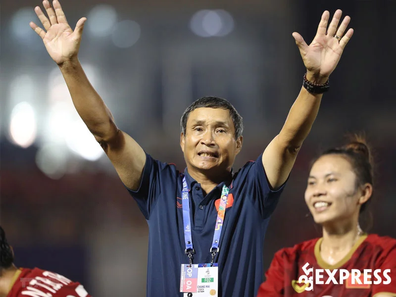 mai-duc-chung-hanh-trinh-tro-thanh-huan-luyen-vien-bong-da-35express