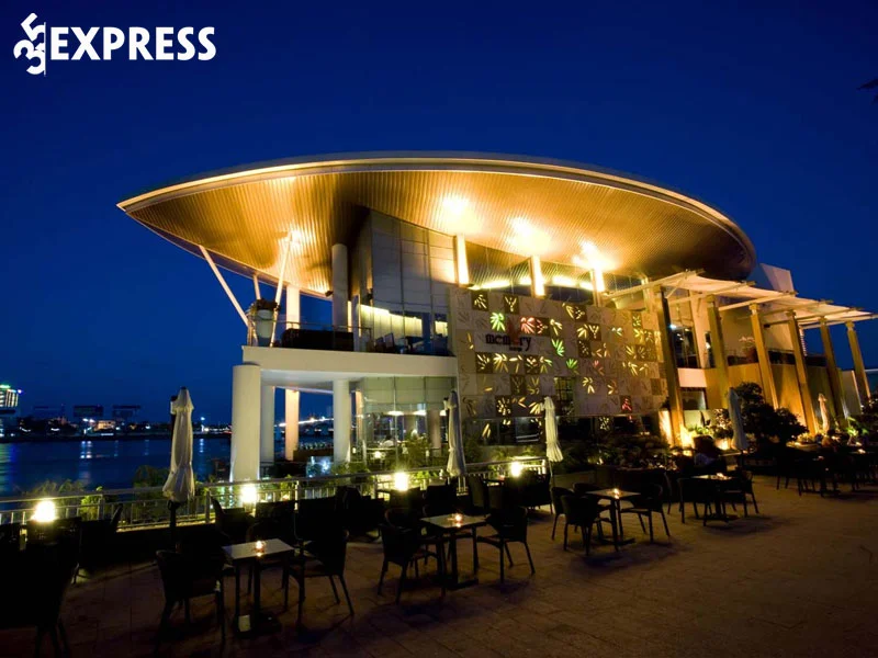 memory-lounge-bar-restaurant-35express