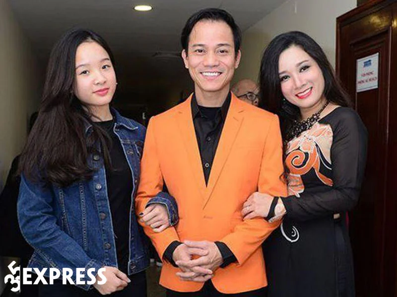 nghe-si-cai-luong-thanh-thanh-hien-lan-dan-chuyen-tinh-duyen-1-35express