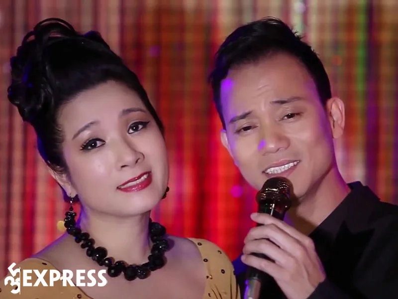 nhung-ban-nhac-di-vao-long-nguoi-cua-ca-si-che-phong-35express