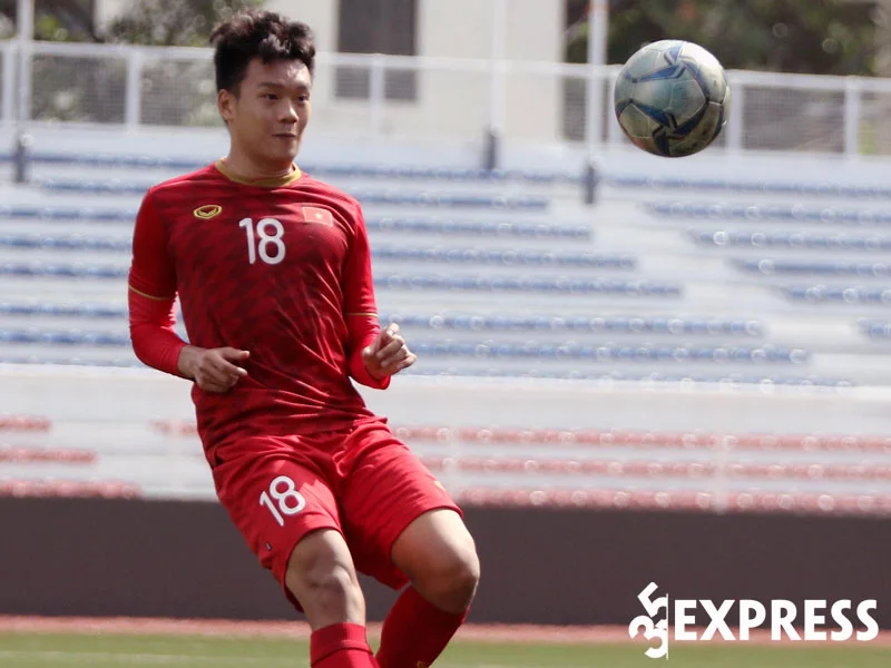 qua-trinh-su-nghiep-cua-cau-thu-nguyen-thanh-chung-1-35express