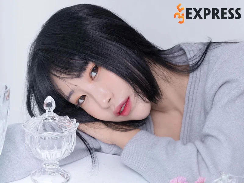 su-bien-hinh-180-do-cua-nu-dien-vien-hai-lee-se-young-nho-phau-thuat-voi-ngoai-hinh-quyen-ru-35express