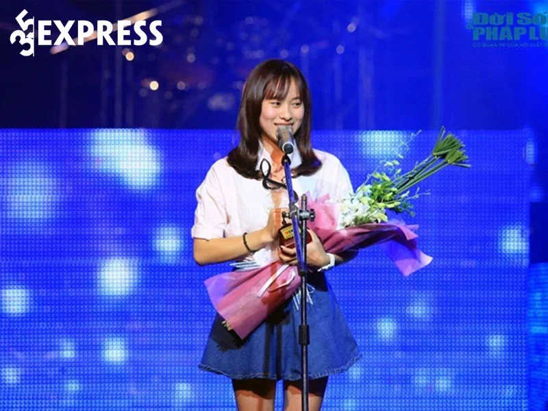 su-nghiep-cua-nu-ca-si-huyen-sambi-1-35express