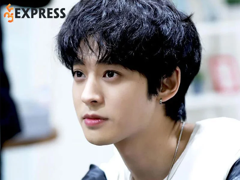 su-nghiep-noi-bat-cua-jung-joon-young-3-35express