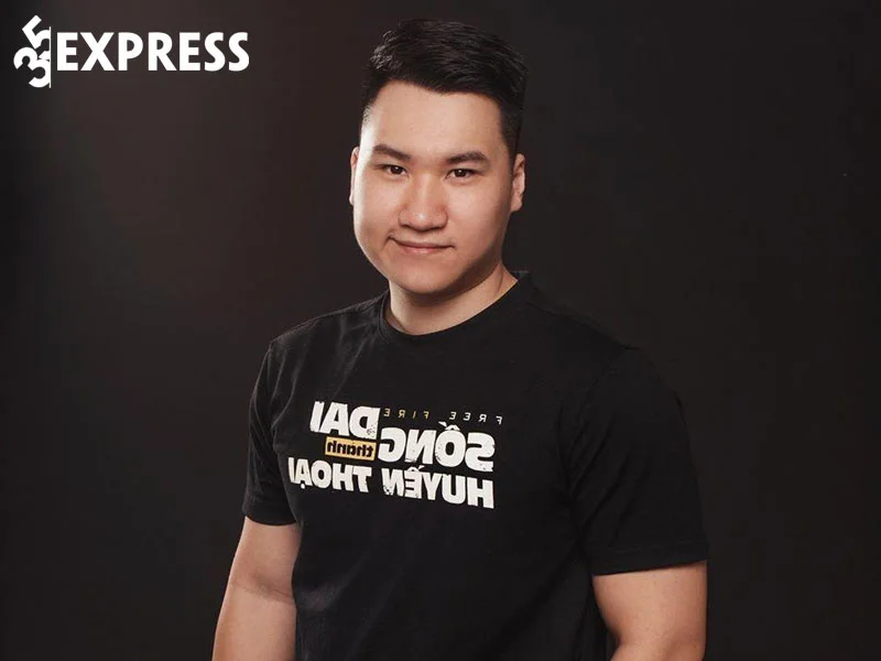 tieu-su-ly-lich-cua-streamer-rikaki-gaming-35express