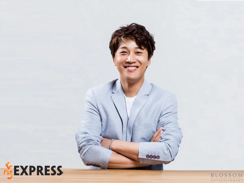 tom-tat-ho-so-tieu-su-ly-lich-ve-cha-tae-hyun-35express