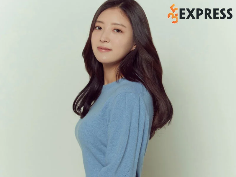 tom-tat-tieu-su-thong-tin-ly-lich-cua-dien-vien-lee-se-young-35express