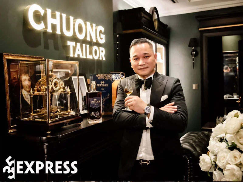 tom-tat-tieu-su-thong-tin-ly-lich-cua-doanh-nhan-chuong-tailor-35express